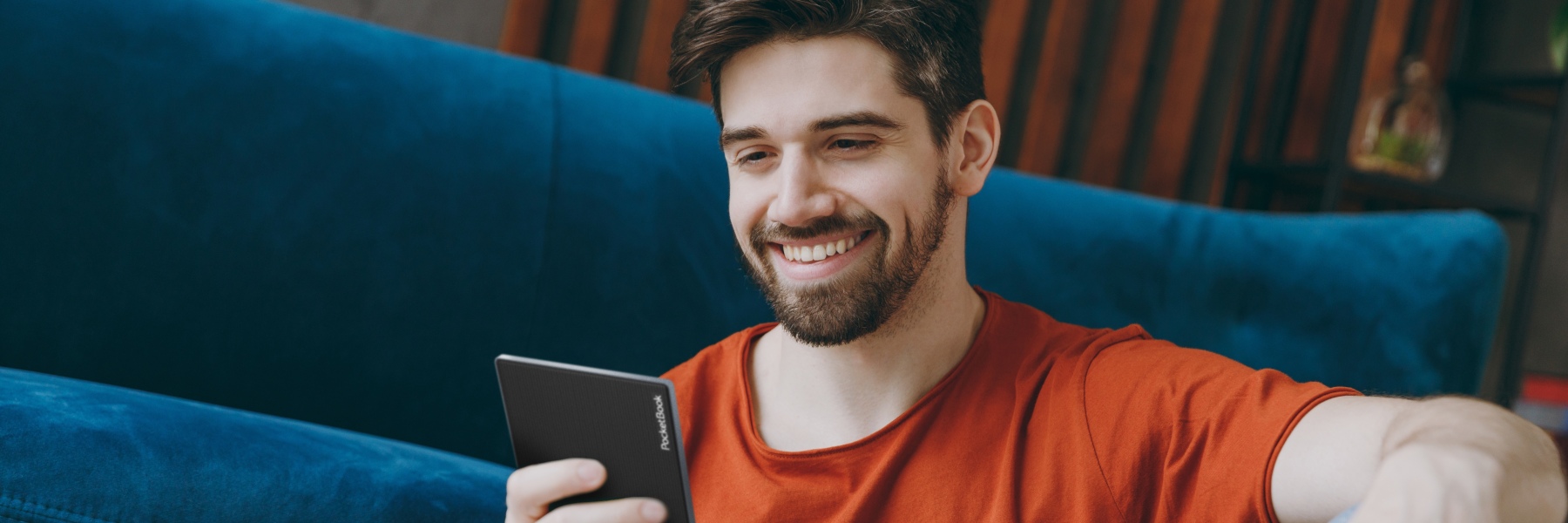 PocketBook Verse Pro Color: hihetetlenül kompakt e-olvasó színes E Ink Kaleido™ 3 kijelzővel 